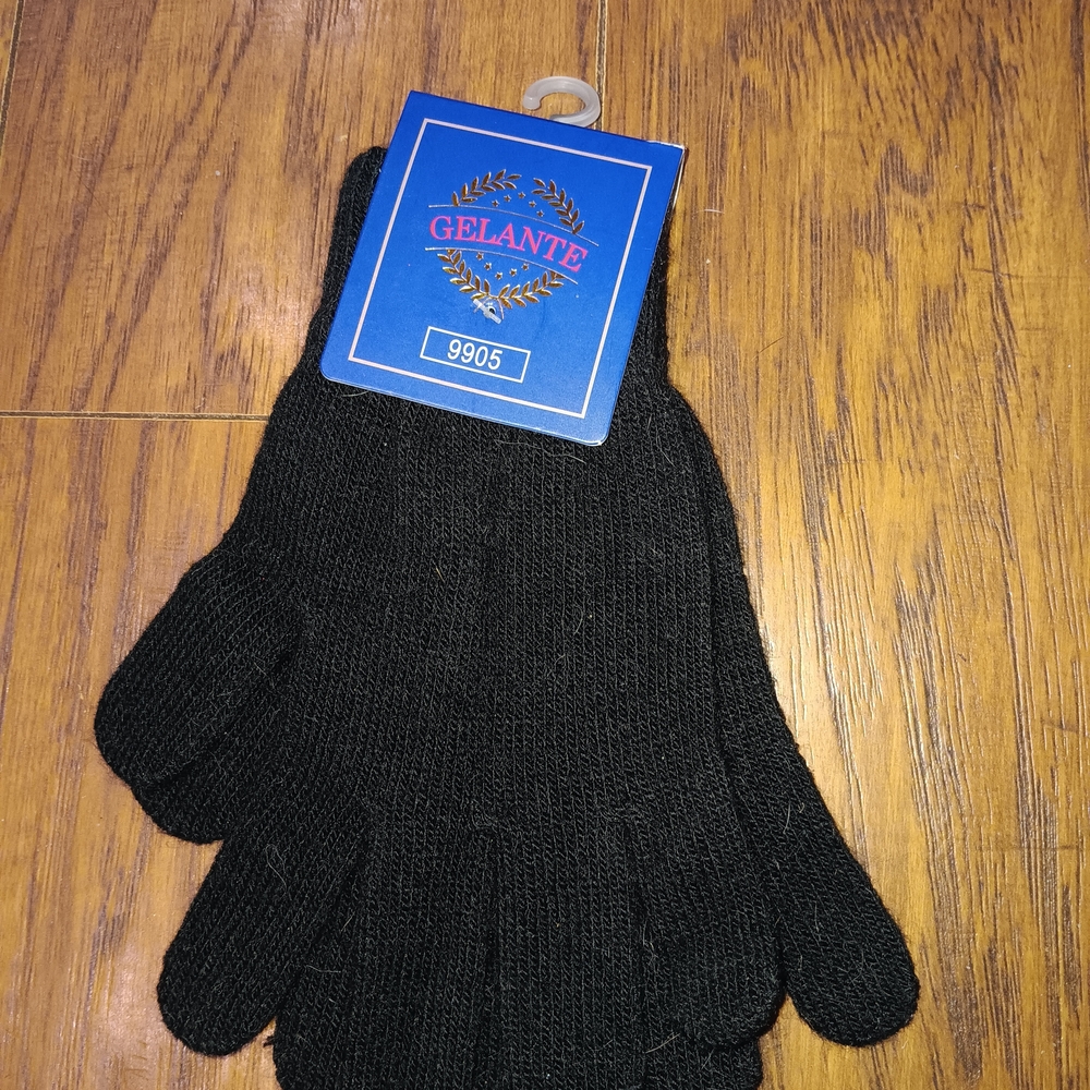 Source Unknown Black Kids Mittens